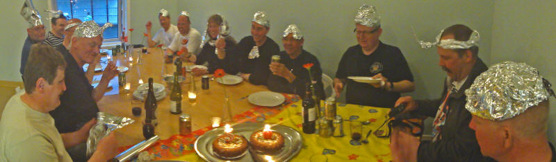 Det meste af klubben i tænkeboxen