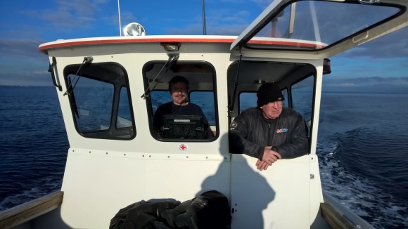 Vi kan lige nappe en ristet, mens vi venter.