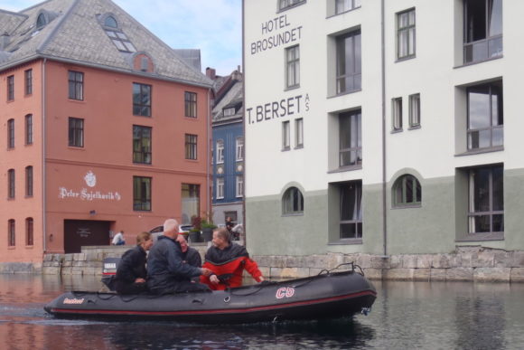 Endnu en tur gennem byen