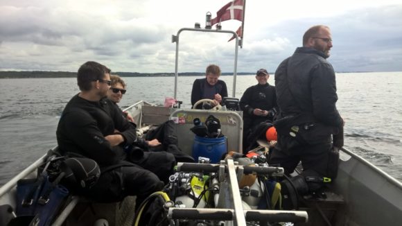 Loddet skal smides præcist i rodebunken