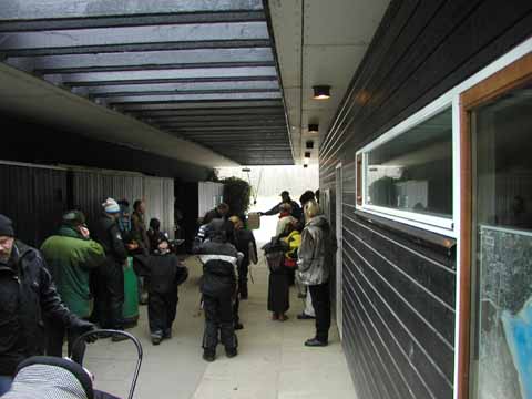 20030302-115854-her