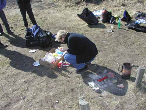 20030323-123857-her