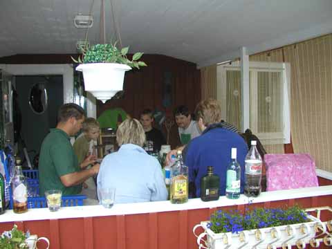 20030621-091058-her