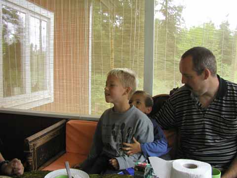 20030621-092249-her