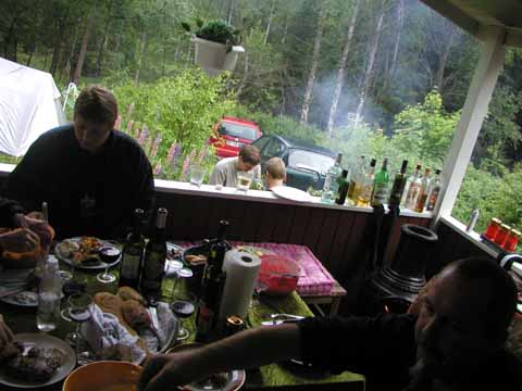 20030621-191644-her