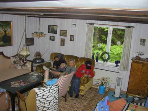 20030621-204028-her