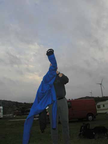 20030525-185541-her-rl