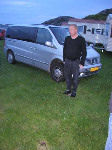 20030525-205834-her-rl