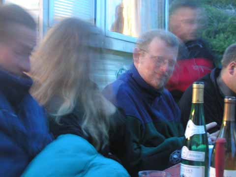 20030527-224349-her