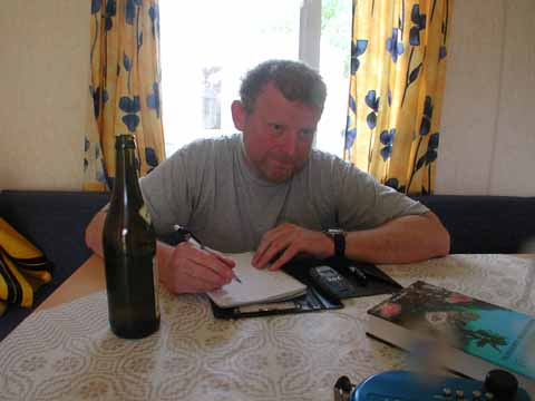 20030528-125632-hm