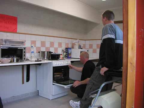 20030529-185555-her
