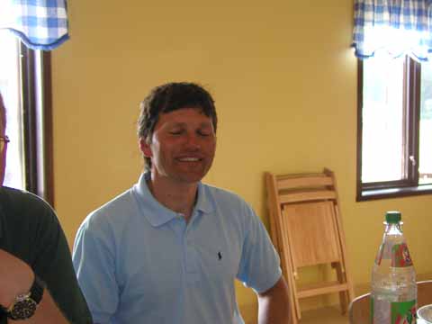 20030531-195124-her