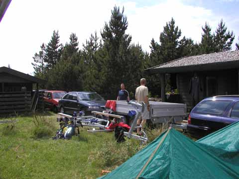 20030614-143328-her