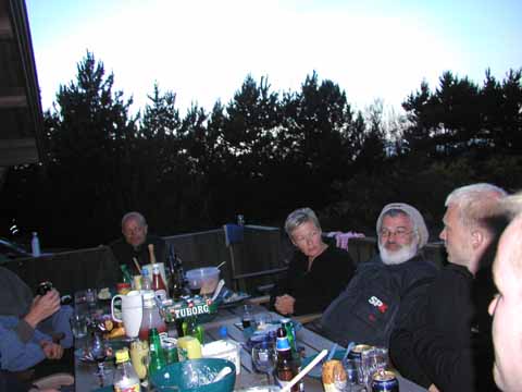 20030614-222506-her