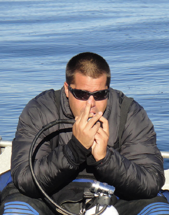 Nicolai patter p� flasken