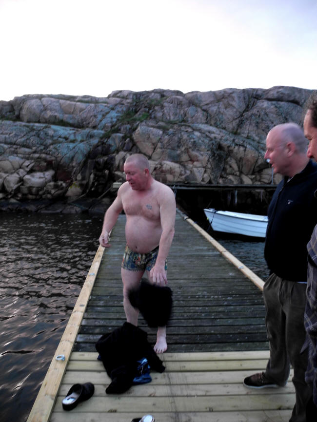 Kaptajnen g�r ned